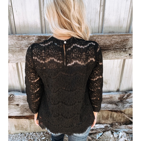 Black Dahlia Lace Top - Picture 3 of 3